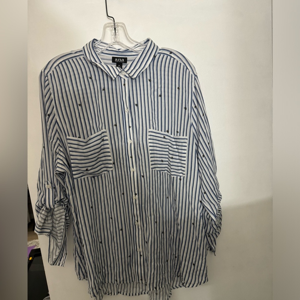 Bumble bee long sleeve shirt with pockets